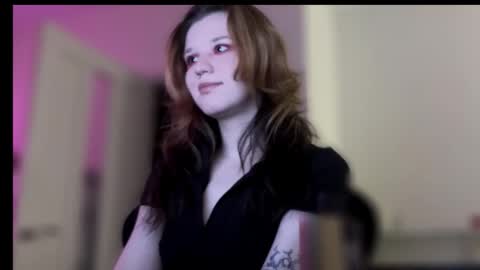 Lissa online show from 11/21/25, 10:41