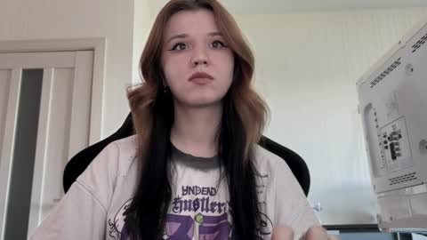 Lissa online show from 05/06/26, 12:21