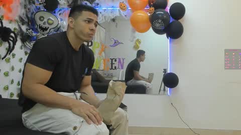 Chorey Thaylor online show from 10/05/25, 02:26