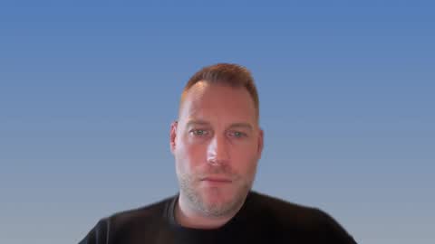 Snapshot of chris2021x chatting on 01/04/25, 12:38 Chris online show from 01/04/25, 12:38