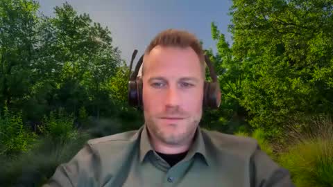 Snapshot of chris2021x chatting on 01/15/25, 04:00 Chris online show from 01/15/25, 04:00