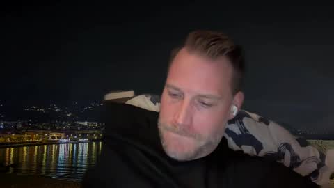 Snapshot of chris2021x chatting on 02/05/25, 06:15 Chris online show from 02/05/25, 06:15