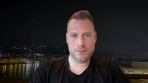 Snapshot of chris2021x chatting on 03/05/25, 06:44 Chris online show from 03/05/25, 06:44