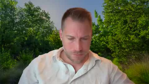 Snapshot of chris2024x chatting on 09/18/25, 08:27 Christian online show from 09/18/25, 08:27