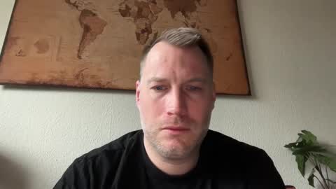 Snapshot of chris2024x chatting on 02/01/26, 08:57 Christian online show from 02/01/26, 08:57