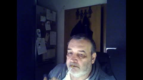 Snapshot of chris250268 chatting on 12/22/24, 01:34 Chris online show from 12/22/24, 01:34
