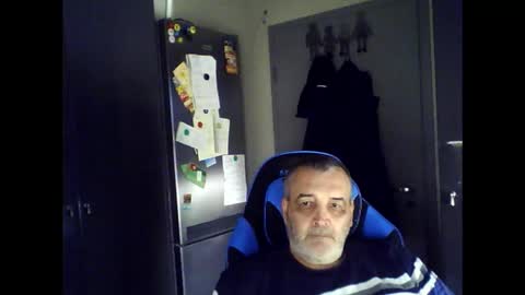 Chris online show from 04/25/26, 11:24