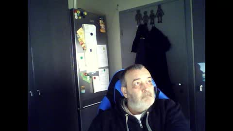 Chris online show from 05/01/26, 05:12