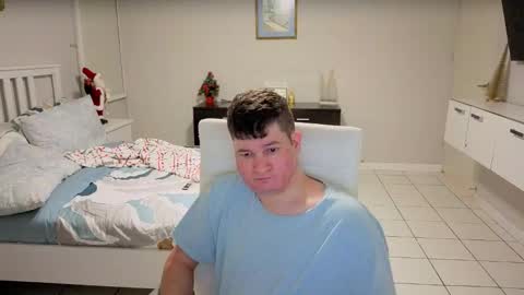 Chris Evens online show from 12/01/25, 01:21