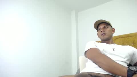 chris_dick2 online show from 04/14/26, 04:40