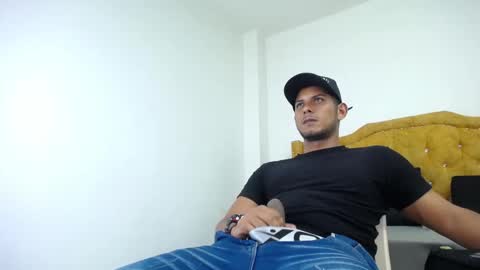 chris_dick2 online show from 05/26/26, 05:03