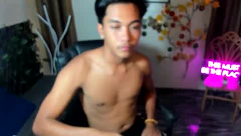 Snapshot of chris_hardfucker chatting on 12/22/25, 02:08 chris_hardfucker online show from 12/22/25, 02:08