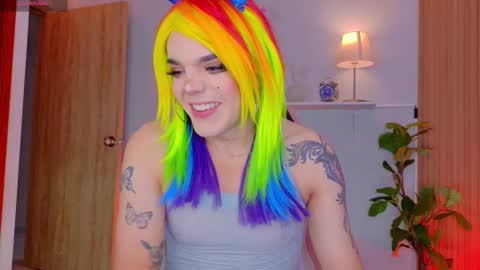 Snapshot of chris_parker01 chatting on 02/25/26, 12:26 juli Instagram july rv17 - Twitter juli rv17 online show from 02/25/26, 12:26