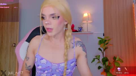 Snapshot of chris_parker01 chatting on 04/01/26, 01:41 juli Instagram july rv17 - Twitter juli rv17 online show from 04/01/26, 01:41