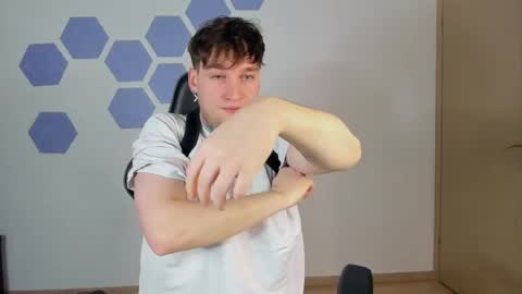 Chris Tyson online show from 01/08/25, 06:31