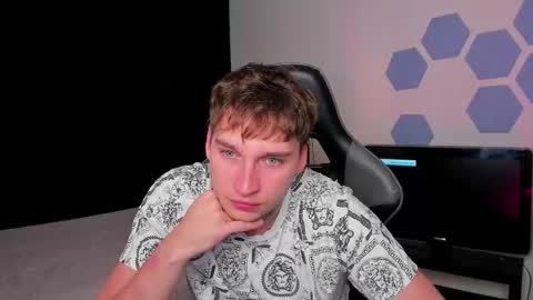 Chris Tyson online show from 09/14/25, 01:27