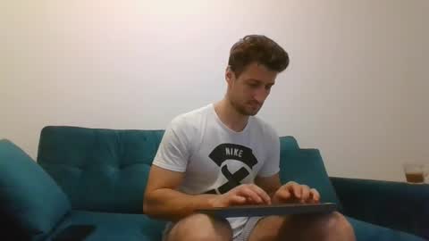 Snapshot of chrisaron chatting on 03/01/25, 04:26 chrisaron online show from 03/01/25, 04:26