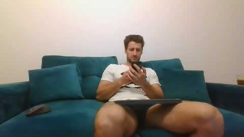 Snapshot of chrisaron chatting on 03/09/25, 03:11 chrisaron online show from 03/09/25, 03:11