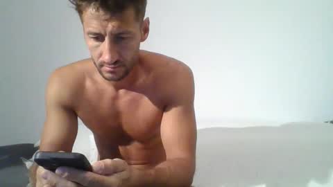 Snapshot of chrisaron chatting on 09/11/25, 03:17 chrisaron online show from 09/11/25, 03:17