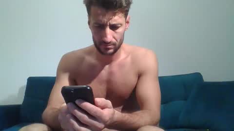 Snapshot of chrisaron chatting on 12/05/25, 03:15 chrisaron online show from 12/05/25, 03:15