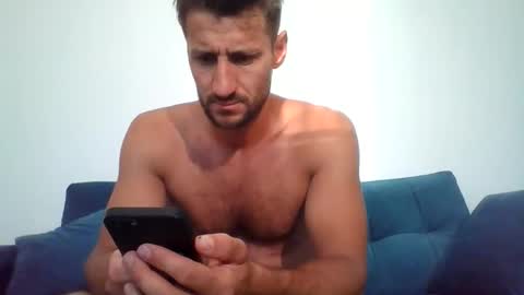 Snapshot of chrisaron chatting on 06/08/26, 03:18 chrisaron online show from 06/08/26, 03:18