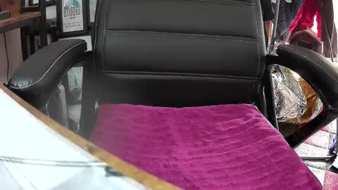 Snapshot of chrisatmiami448 chatting on 10/21/25, 11:55 chrisatmiami448 online show from 10/21/25, 11:55