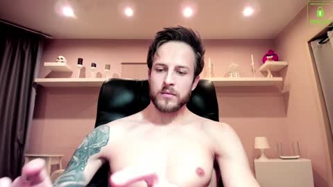 Snapshot of chriscarrey chatting on 01/24/25, 12:31 Chris online show from 01/24/25, 12:31