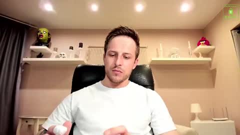 Chris online show from 08/08/26, 12:57
