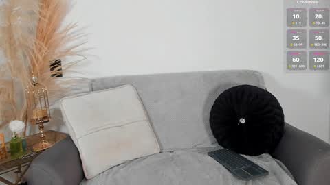 Chrishell online show from 11/16/25, 12:05