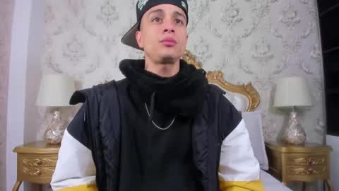 Chris online show from 12/05/25, 07:10