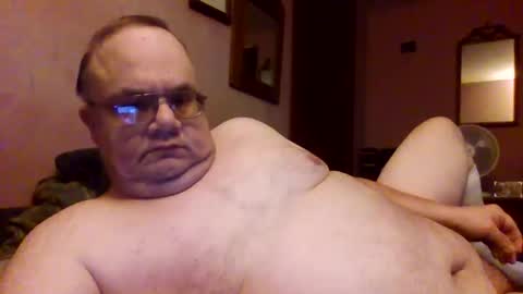 Snapshot of chrismini312 chatting on 01/08/26, 08:33 Chris The Jerk Off King online show from 01/08/26, 08:33