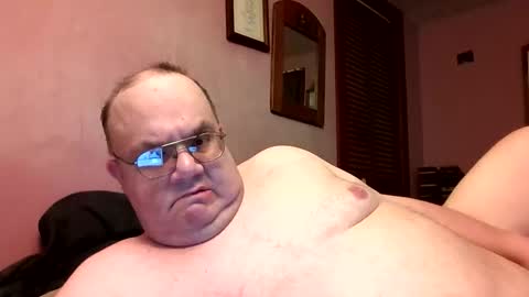 Snapshot of chrismini312 chatting on 04/17/26, 02:20 Chris The Jerk Off King online show from 04/17/26, 02:20