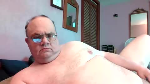 Snapshot of chrismini312 chatting on 04/20/26, 01:36 Chris The Jerk Off King online show from 04/20/26, 01:36