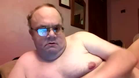 Snapshot of chrismini312 chatting on 05/27/26, 08:17 Chris The Jerk Off King online show from 05/27/26, 08:17