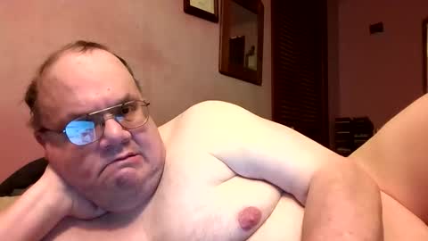 Snapshot of chrismini312 chatting on 06/10/26, 02:45 Chris The Jerk Off King online show from 06/10/26, 02:45