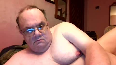 Snapshot of chrismini312 chatting on 06/18/26, 11:42 Chris The Jerk Off King online show from 06/18/26, 11:42