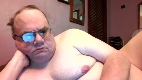 Snapshot of chrismini312 chatting on 06/20/26, 06:11 Chris The Jerk Off King online show from 06/20/26, 06:11