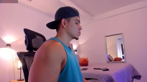 chrismorgan24 online show from 10/18/25, 02:47