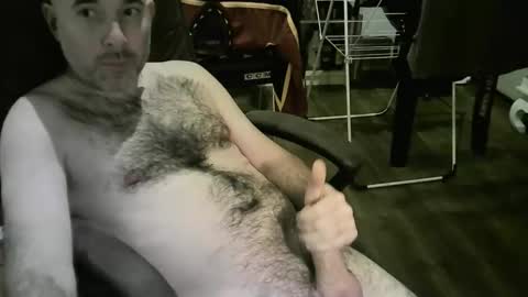 Snapshot of chrisprngr chatting on 11/19/25, 07:03 chrisprngr online show from 11/19/25, 07:03