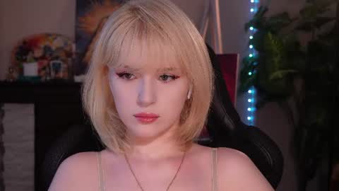 chriss_foxx online show from 06/13/26, 03:32