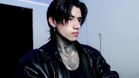 Snapshot of chriss_opp chatting on 02/17/25, 10:58 CHRIS INDEPENT MODEL online show from 02/17/25, 10:58