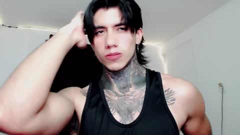 Snapshot of chriss_opp chatting on 02/22/25, 06:19 CHRIS INDEPENT MODEL online show from 02/22/25, 06:19