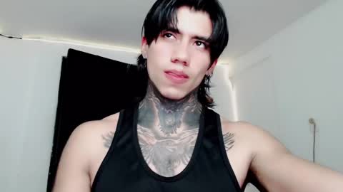 Snapshot of chriss_opp chatting on 02/23/25, 12:16 CHRIS INDEPENT MODEL online show from 02/23/25, 12:16