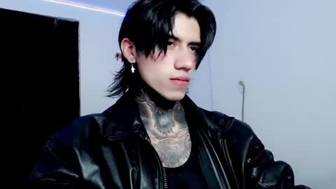 Snapshot of chriss_opp chatting on 02/23/25, 03:18 CHRIS INDEPENT MODEL online show from 02/23/25, 03:18