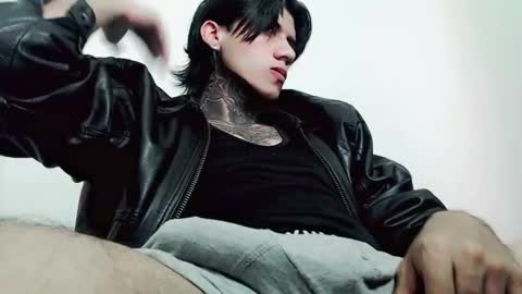 Snapshot of chriss_opp chatting on 03/03/25, 01:42 CHRIS INDEPENT MODEL online show from 03/03/25, 01:42