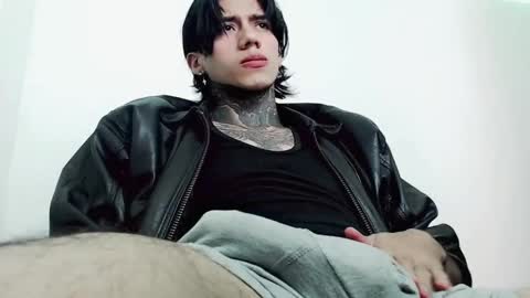 Snapshot of chriss_opp chatting on 03/03/25, 04:47 CHRIS INDEPENT MODEL online show from 03/03/25, 04:47