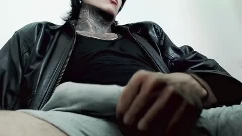 Snapshot of chriss_opp chatting on 03/10/25, 05:18 CHRIS INDEPENT MODEL online show from 03/10/25, 05:18