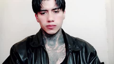 Snapshot of chriss_opp chatting on 09/11/25, 01:33 CHRIS INDEPENT MODEL online show from 09/11/25, 01:33