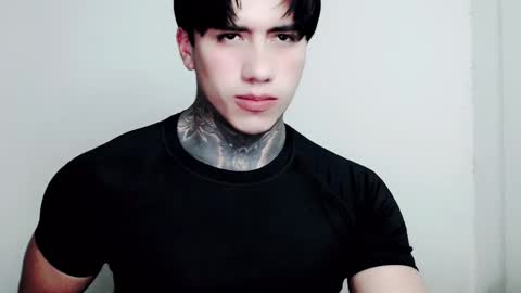 Snapshot of chriss_opp chatting on 09/17/25, 04:19 CHRIS INDEPENT MODEL online show from 09/17/25, 04:19