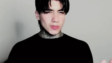 Snapshot of chriss_opp chatting on 10/30/25, 11:49 CHRIS INDEPENT MODEL online show from 10/30/25, 11:49